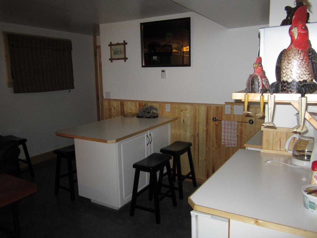 Log Inn & Pub Avola Bilik gambar